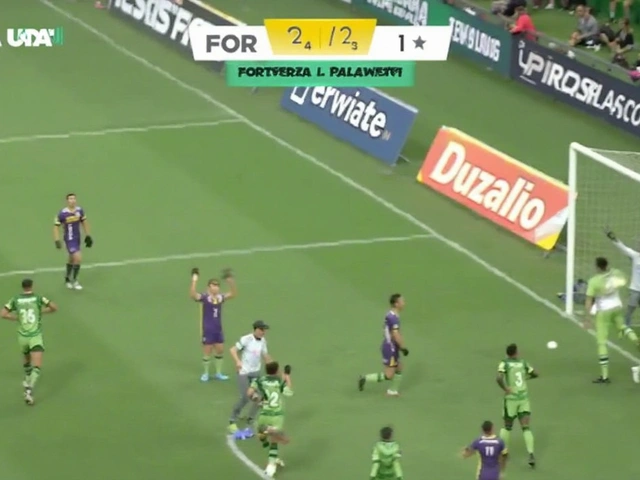 Deyverson marca seu primeiro gol pelo Fortaleza, mas Palmeiras vence e lidera Brasileirão